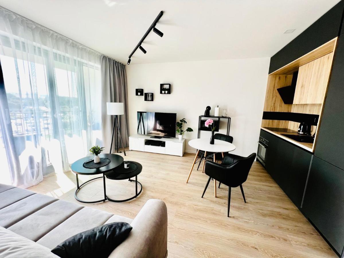 Liptovský Mikuláš Urban Vista Apartment מראה חיצוני תמונה
